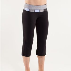 lululemon Groove crop reversible